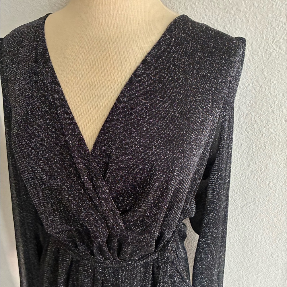 WAS $38 Torrid metallic shirt - Picture 5 of 7